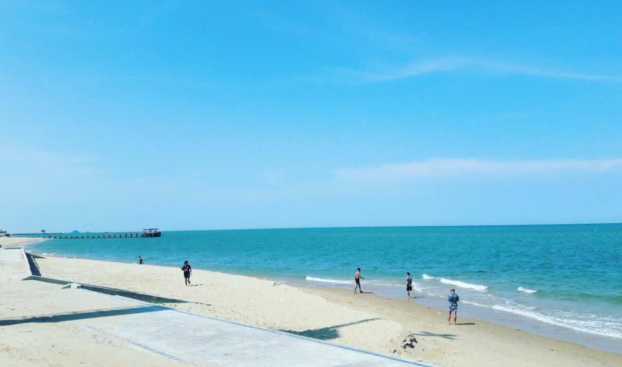 บ้านพิม Pran Buri Luaran gambar